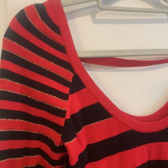 Guess Sweater - Picture 4 of 12